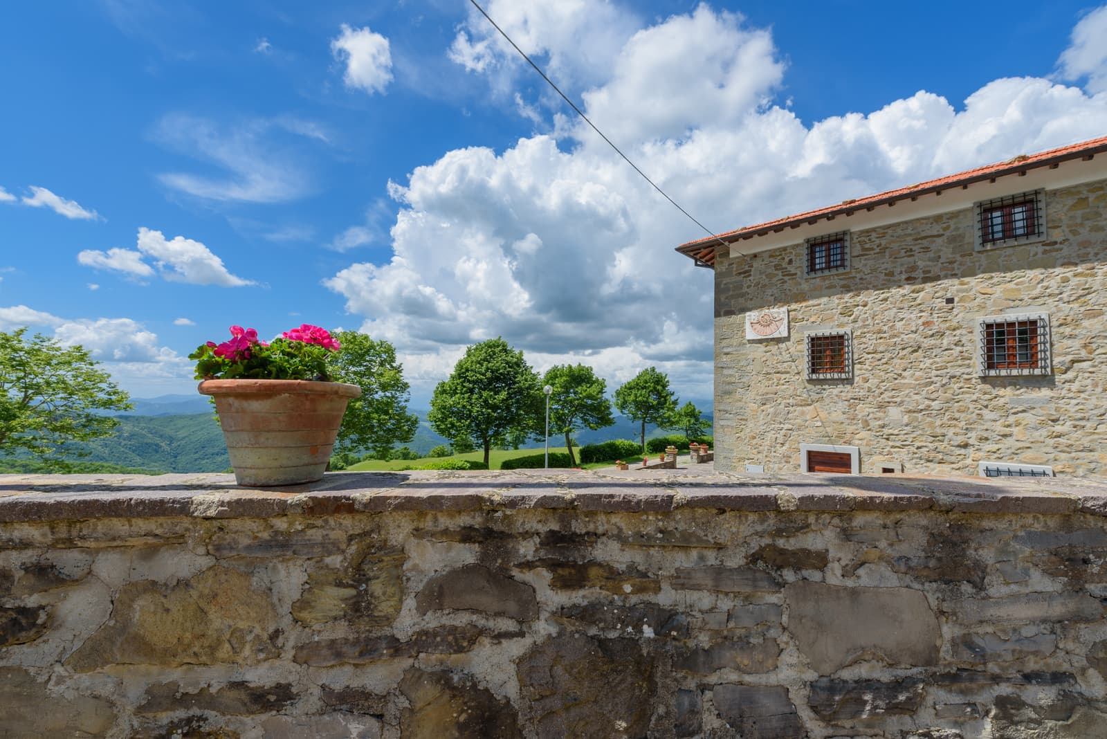 La tenuta dall'alto